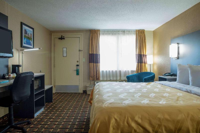 Quality Inn Raynham - Taunton image