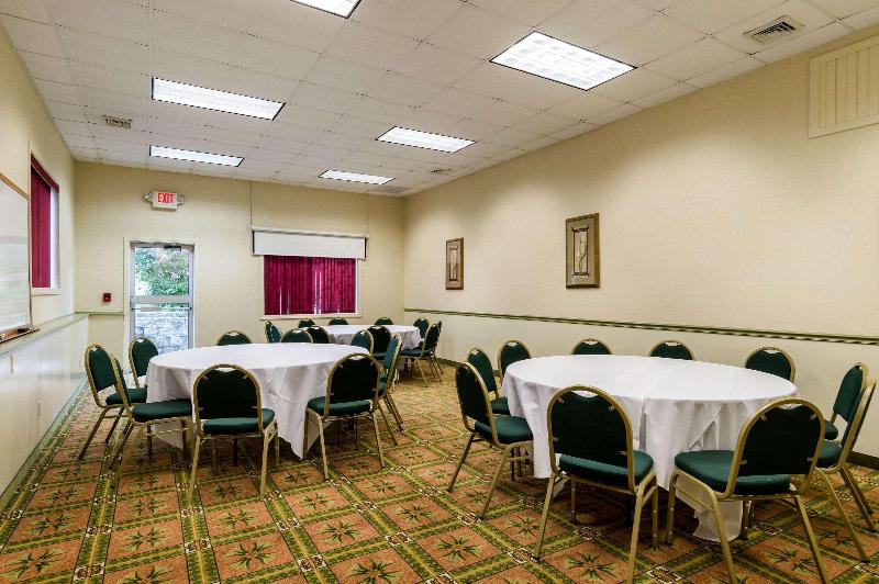 Rodeway Inn Hadley - Amherst image