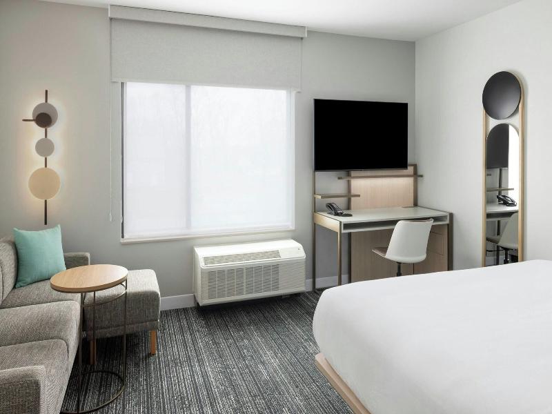 TownePlace Suites by Marriott Hadley Amherst image