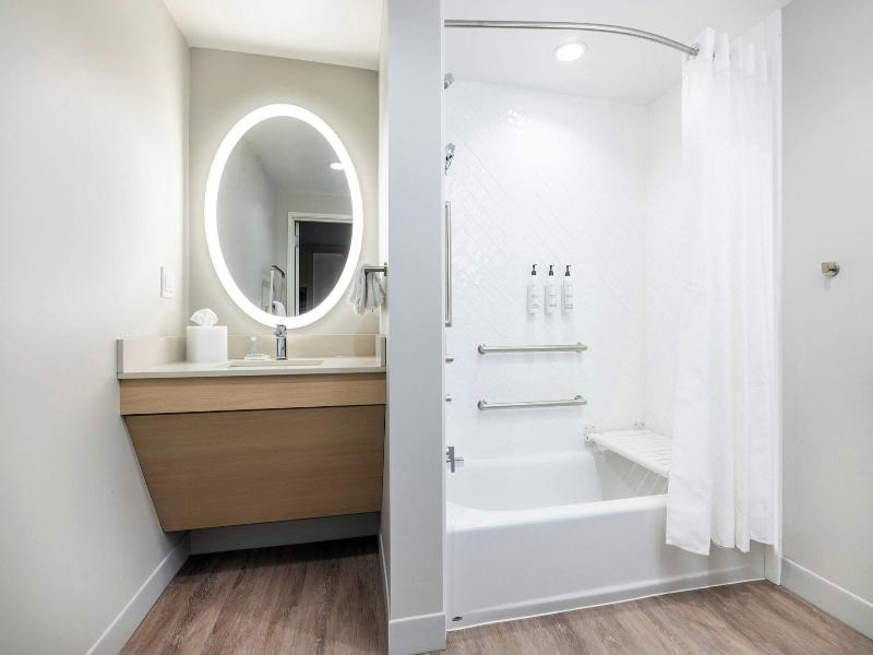 TownePlace Suites by Marriott Hadley Amherst image