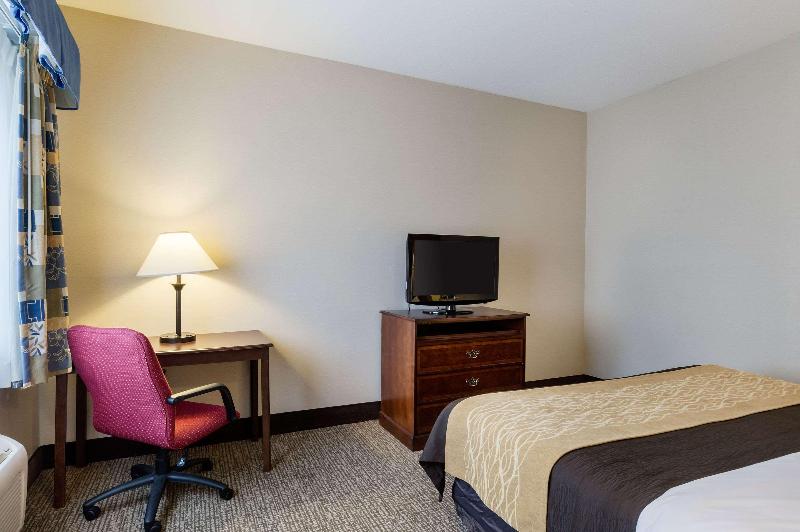 Rodeway Inn Hadley - Amherst image