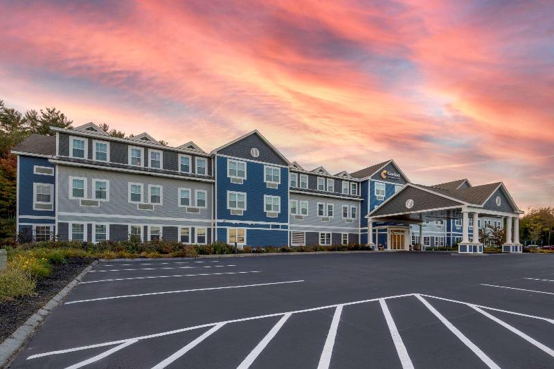 Comfort Inn & Suites Wilton Area image