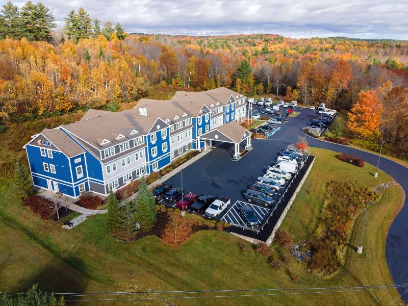 Comfort Inn & Suites Wilton Area image
