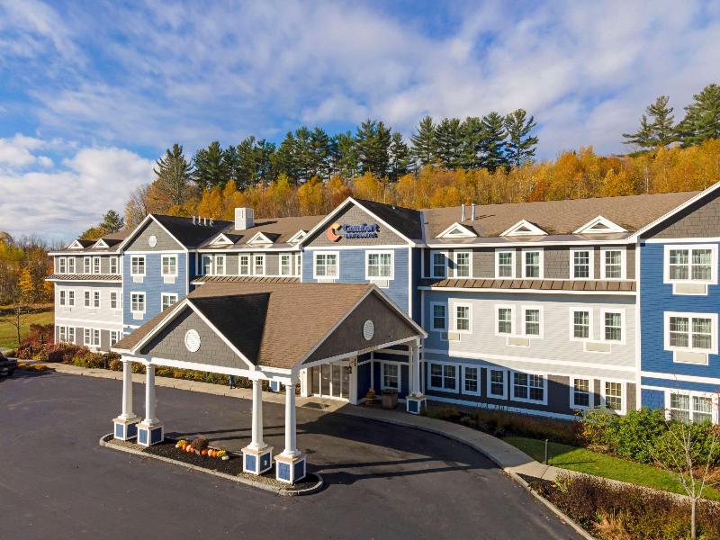 Comfort Inn & Suites Wilton Area image