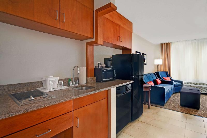 Comfort Inn & Suites Wilton Area image