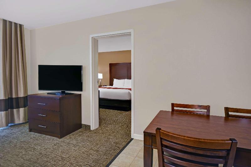 Comfort Inn & Suites Wilton Area image