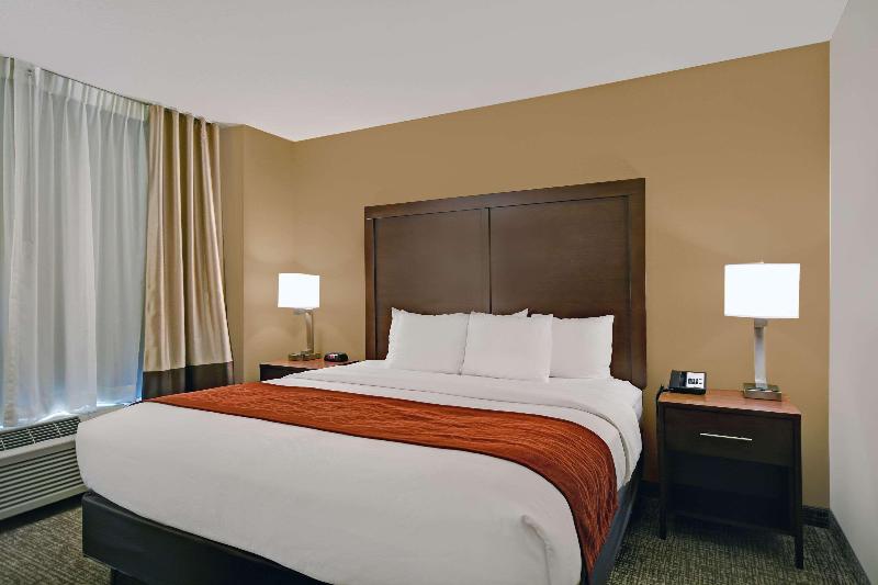 Comfort Inn & Suites Wilton Area image