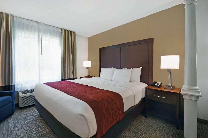 Comfort Inn & Suites Wilton Area image