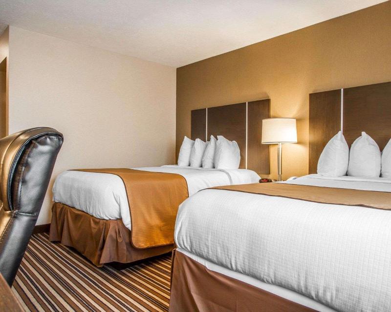 Quality Inn Suites South Portland image