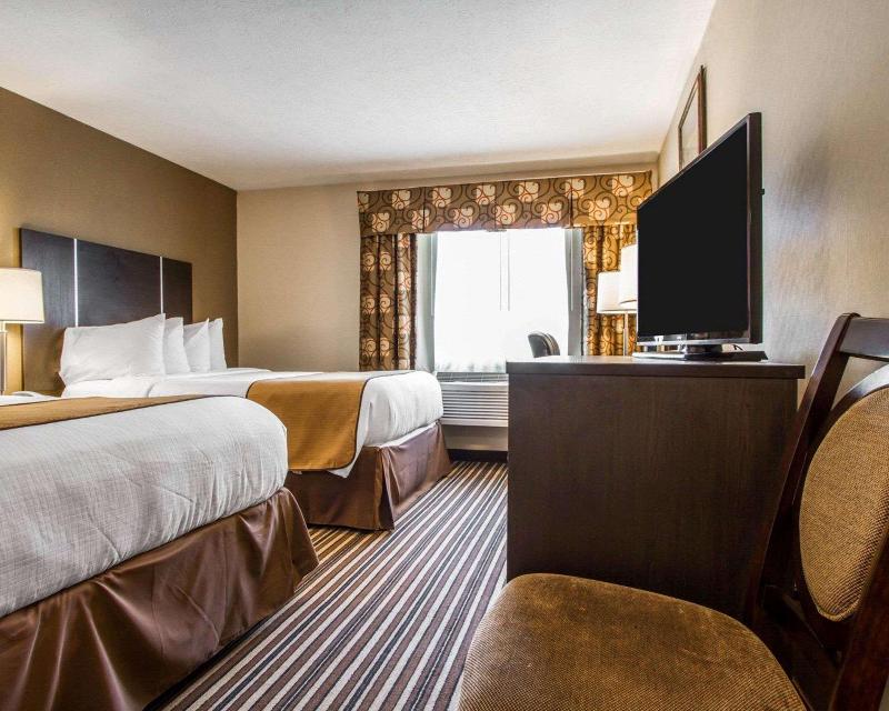 Quality Inn Suites South Portland image