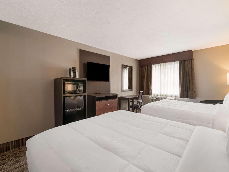 Quality Inn Suites South Portland image