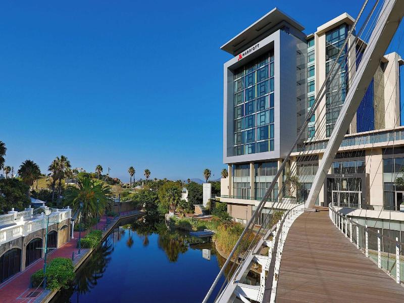 Cape Town Marriott Hotel Crystal Towers image