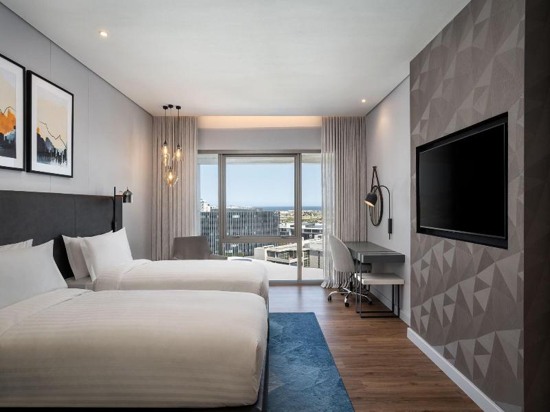 Cape Town Marriott Hotel Crystal Towers image