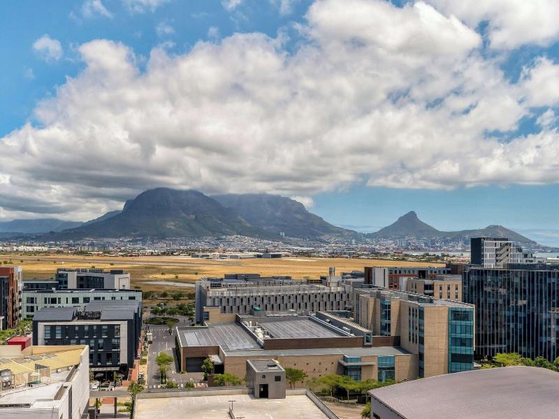Cape Town Marriott Hotel Crystal Towers image