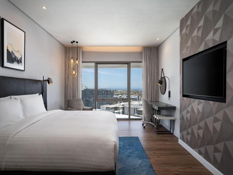 Cape Town Marriott Hotel Crystal Towers image