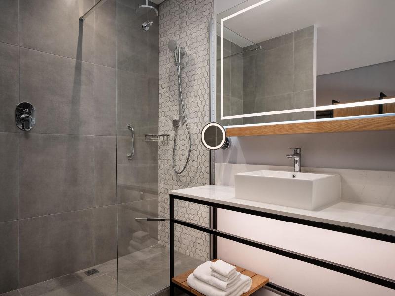 Cape Town Marriott Hotel Crystal Towers image