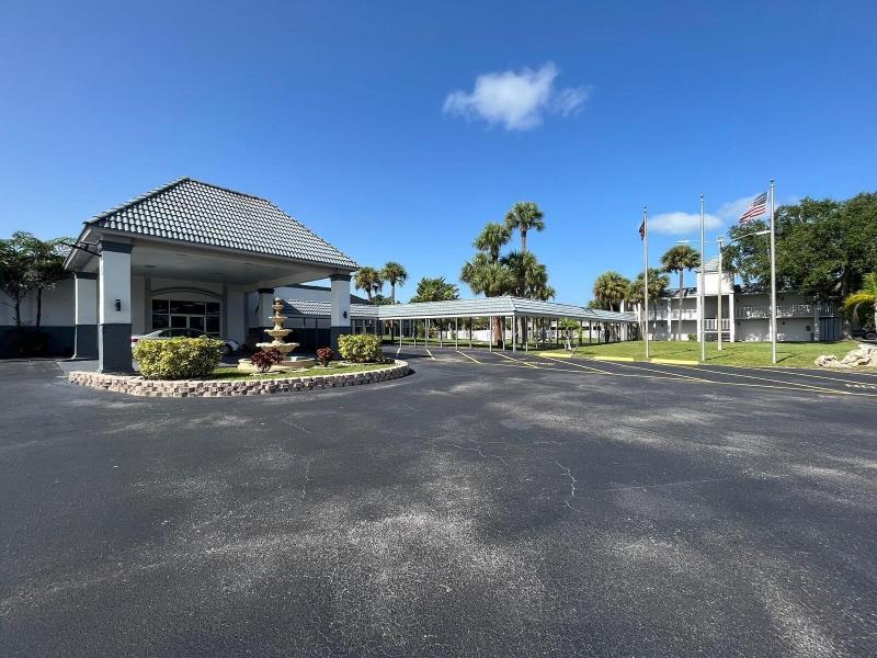 Heritage Park Inn image