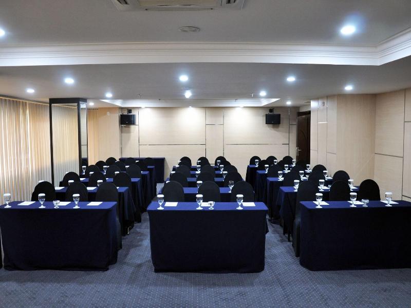 Beverly Hotel Batam image