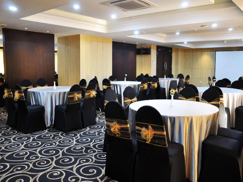Beverly Hotel Batam image