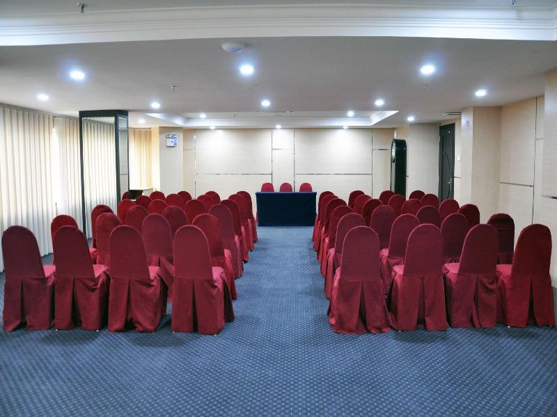 Beverly Hotel Batam image