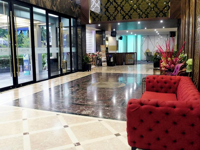 Beverly Hotel Batam image