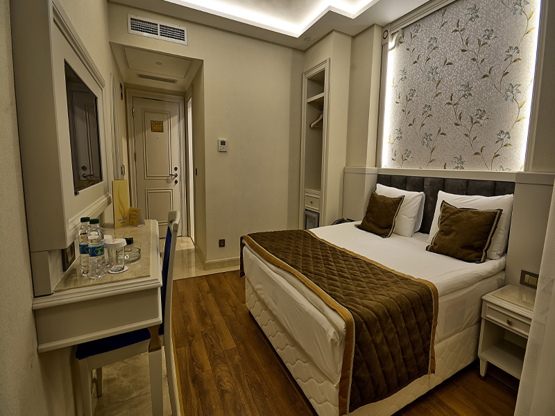 SAMİR HOTEL DELUXE image