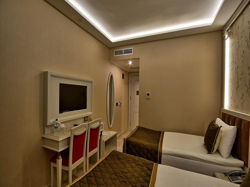 SAMİR HOTEL DELUXE image