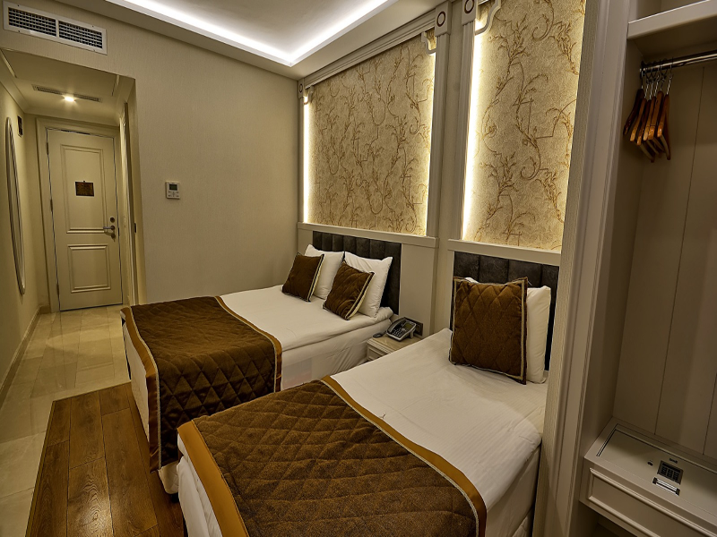 SAMİR HOTEL DELUXE image