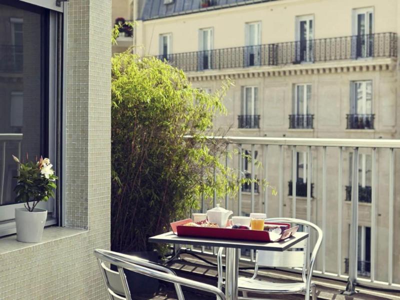 Relais de Lyon by Malone image
