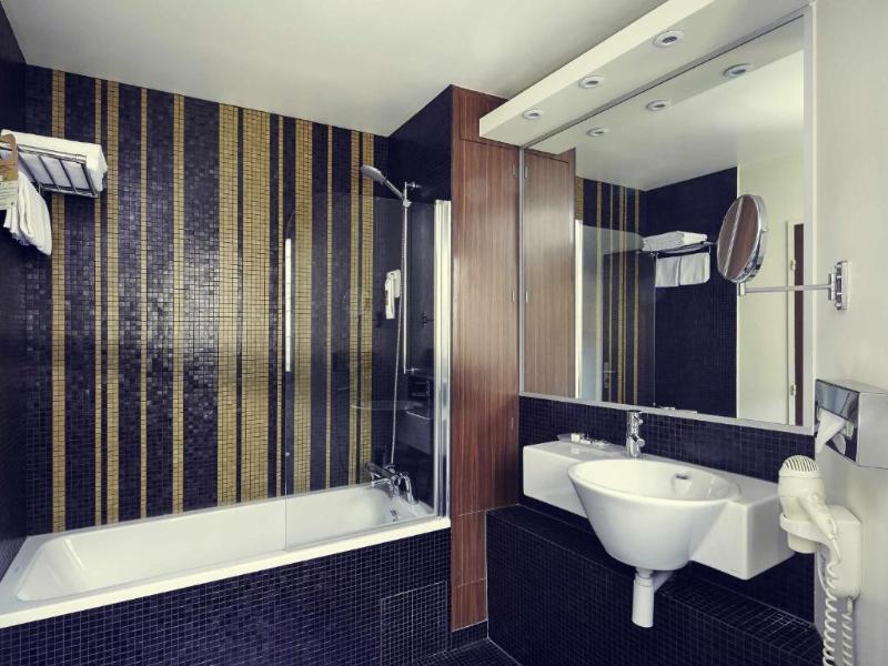 Relais de Lyon by Malone image