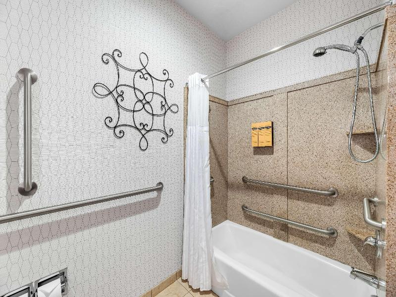Best Western Plus Abbey Inn image