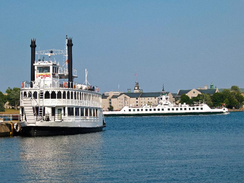 Holiday Inn Kingston Waterfront