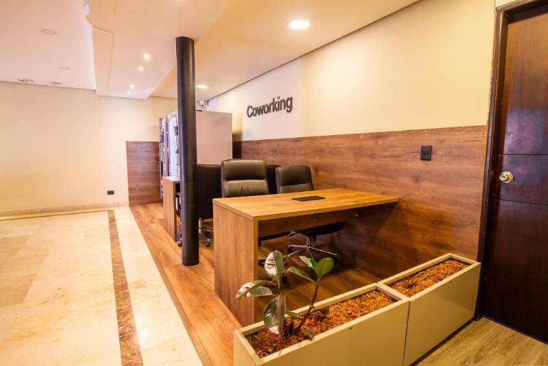 Best Western Plus Hotel San Diego image