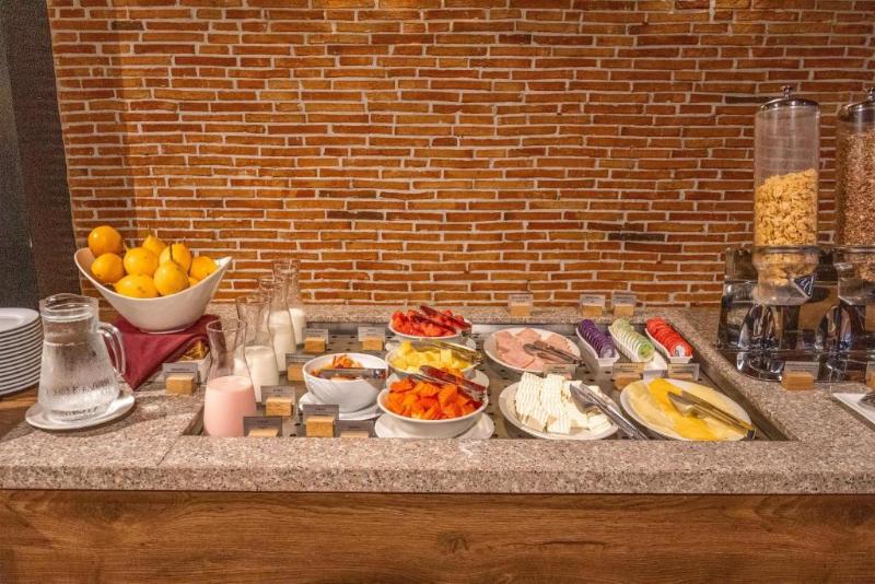 Best Western Plus Hotel San Diego image