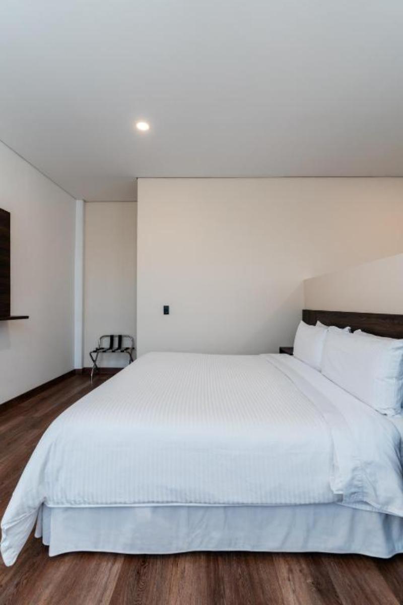 Best Western Plus Hotel San Diego image