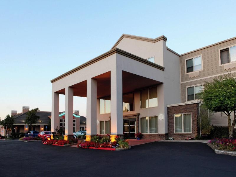 Four Points By Sheraton Portland East image