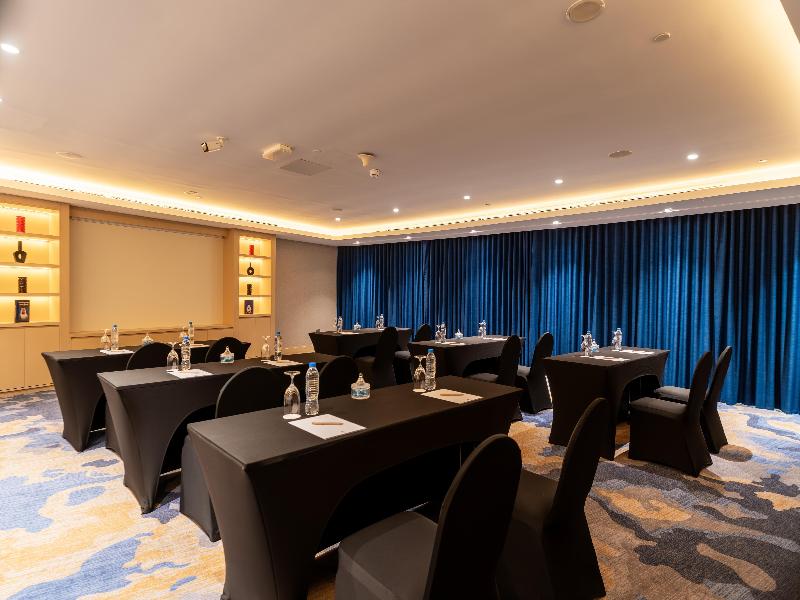 DoubleTree by Hilton Dubai Port Saeed image