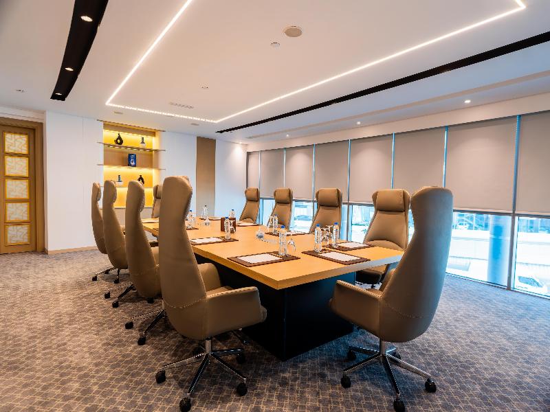 DoubleTree by Hilton Dubai Port Saeed image