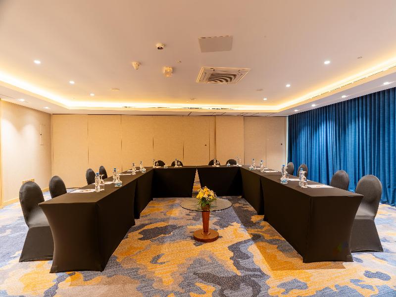 DoubleTree by Hilton Dubai Port Saeed image