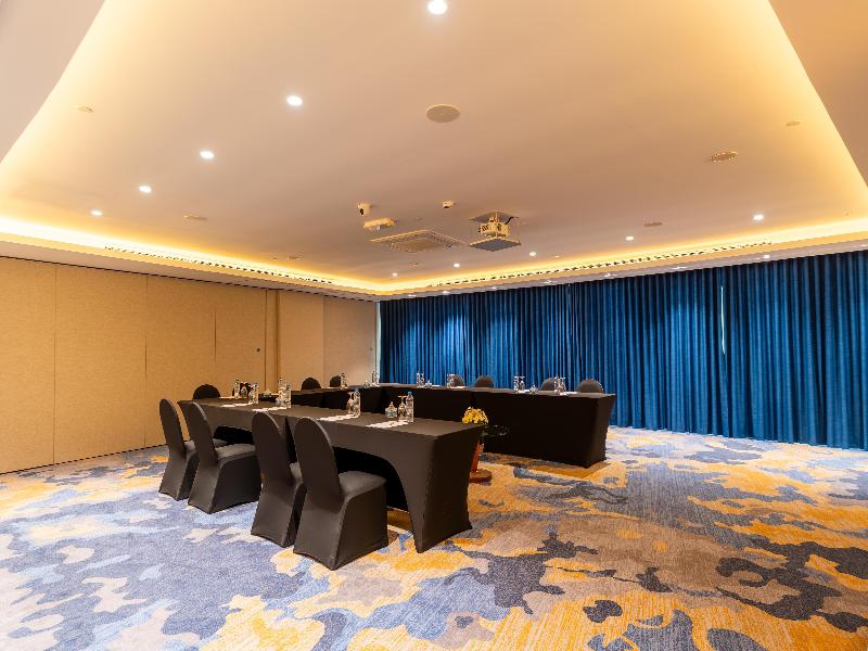 DoubleTree by Hilton Dubai Port Saeed image
