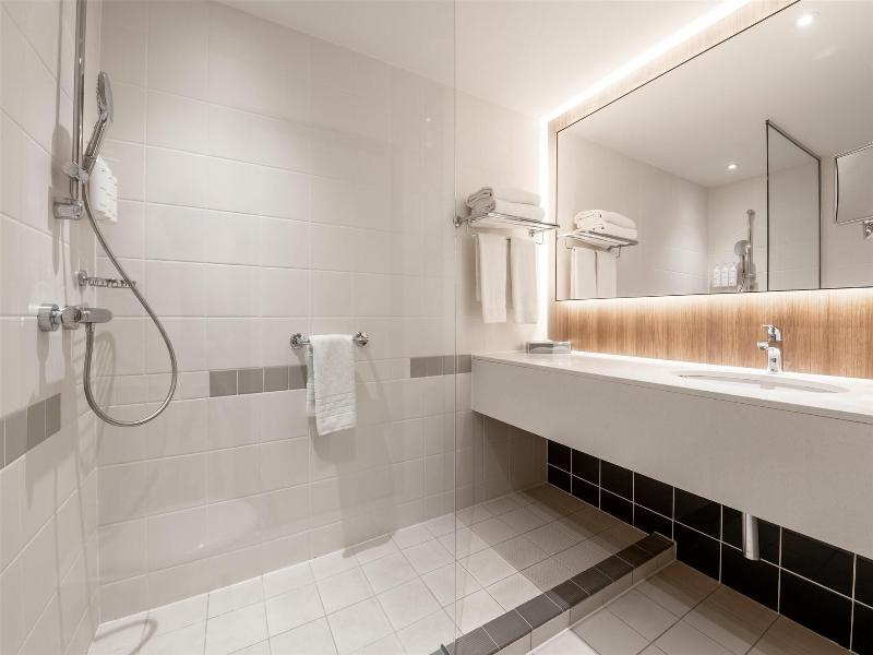 Park Inn by Radisson Manchester City Centre image