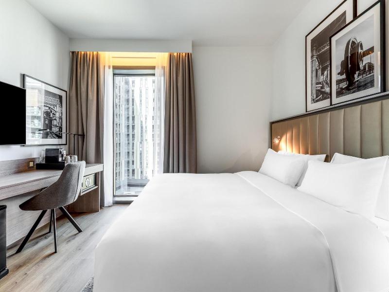 Park Inn by Radisson Manchester City Centre image