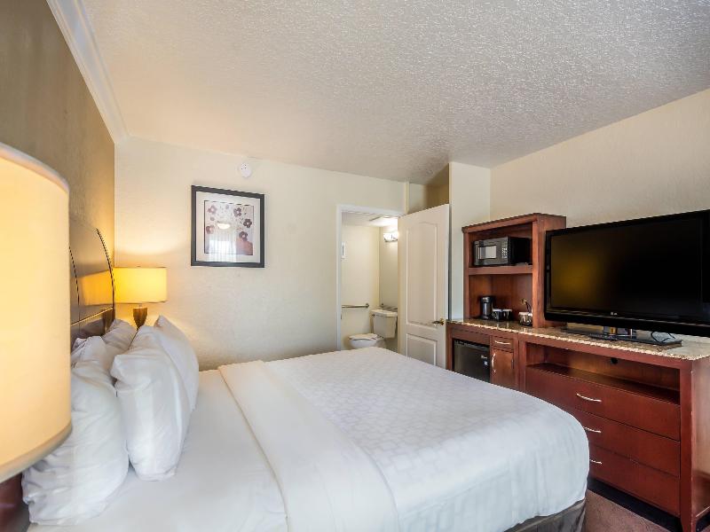 Clarion Inn & Suites Central Clearwater Beach image