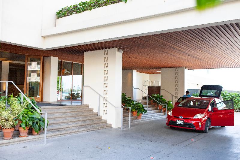 Hilton Vacation Club The Modern Honolulu