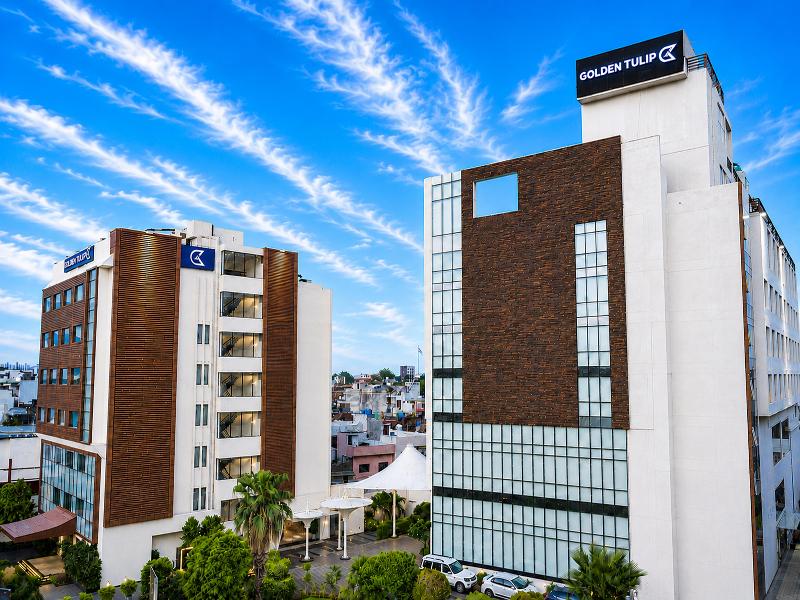Golden Tulip Lucknow image