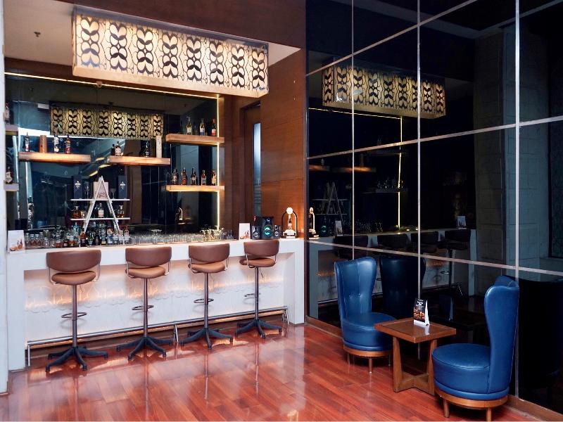 Golden Tulip Lucknow image