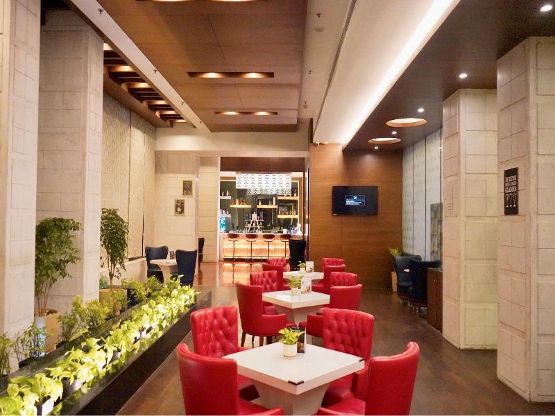 Golden Tulip Lucknow image