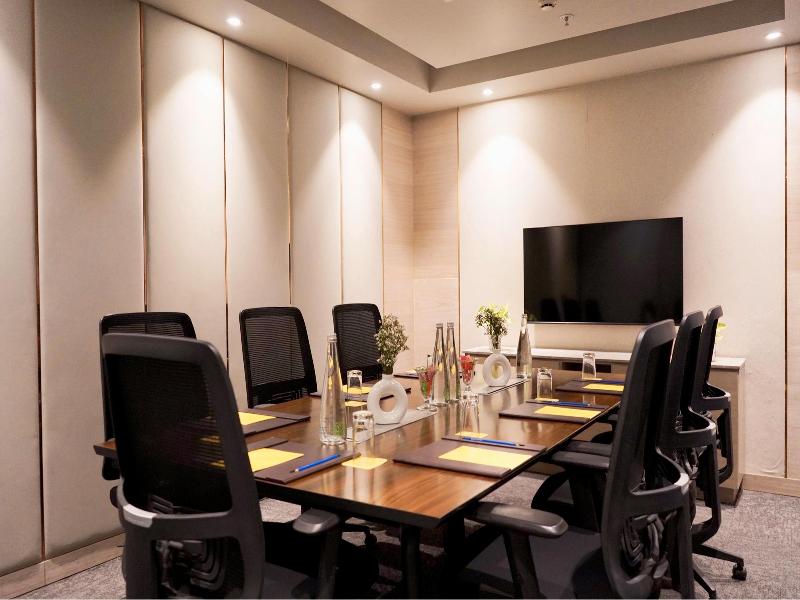 Golden Tulip Lucknow image