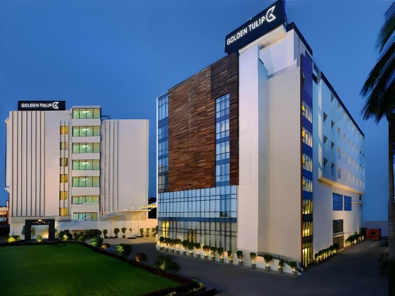 Golden Tulip Lucknow image