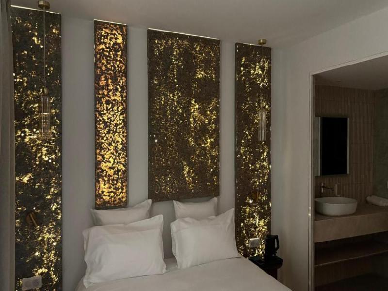 Bobo's Hotel image